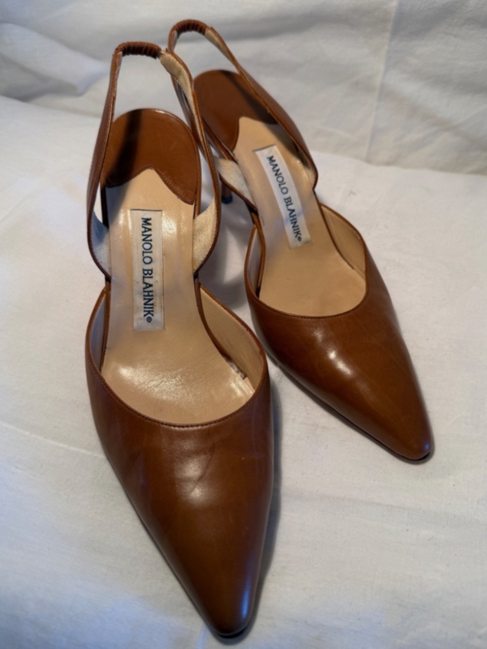 Vintage Manolo Blahnik Brown Leather Kitten Heels